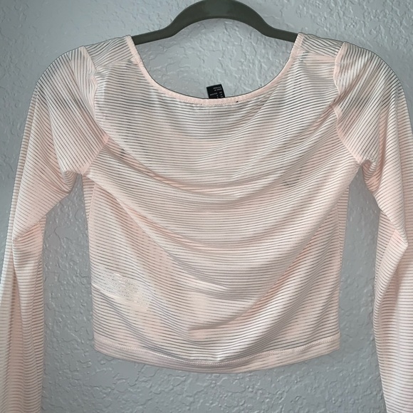 Sheer crop top - Picture 5 of 5